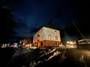 Billede fra billedgalleriet på frankys cafe i Bärenstein