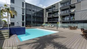 Swimmingpoolen hos eller tæt på The Lookout - Mount Maunganui + 7 billeder