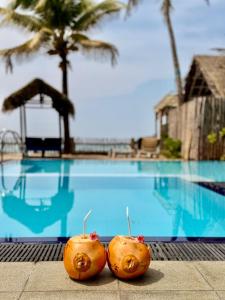 Swimmingpoolen hos eller tæt på Luvora Villa