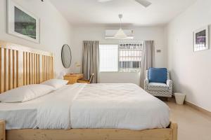 Postel nebo postele na pokoji v ubytování Stayory Residences G06 - 3 Bedroom Apartment