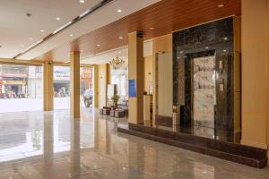 Lobbyen eller receptionen på Hotel Lâm Anh 35
