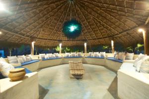 Fotografie z fotogalerie ubytování Dolphin Beach Resort v destinaci Kalpitiya + 37 fotografií