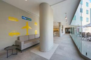 Bazén v ubytování City Express by Marriott Ciudad de Mexico Aeropuerto nebo v jeho okolí