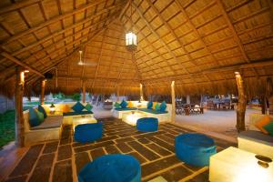 Restaurace v ubytování Dolphin Beach Resort