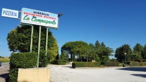 Fotografia z galérie ubytovania Albergo Ristorante La Campagnola v destinácii San Salvaro