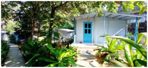 Zahrada ubytování Hotel Moana Cottage Goa Near Sea Beach with Swimming pool -Free Wifi -Parking -Room Service -Best Hotel In Goa + 6 fotografií