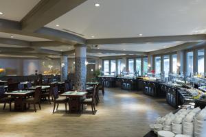Restaurace v ubytování Naama Bay Hotel & Resort