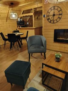 Et opholdsområde på Domki LORD Tresna