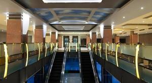 Bazén v ubytování Aria Barito Hotel nebo v jeho okolí