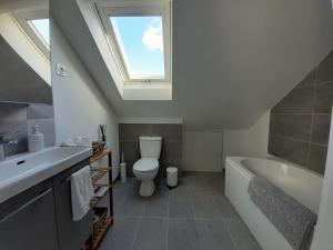 Et badeværelse på Chambre Cosy Eaubonne