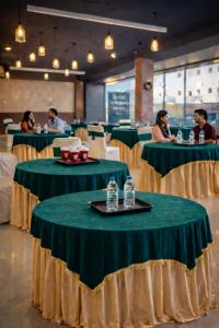 Konferenční prostory v ubytování Hotel JB Residency Zirakpur Chandigarh # Large Rooms # Balcony Rooms # Top Rated + 31 fotografií