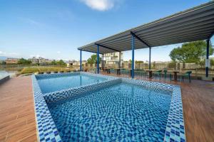 Swimmingpoolen hos eller tæt på 騎驢找馬民宿