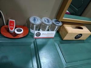 Kaffe- og tefaciliteter på Oyasumi Hotel + 173 billeder