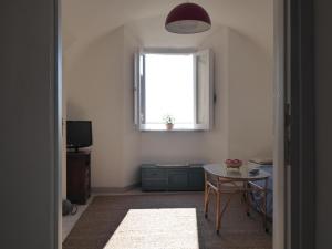 A television and/or entertainment centre at Torrione San Giovanni II