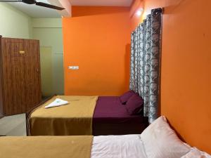 Gallery image of SLV boarding and lodging in Kammasandra