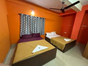 Gallery image of SLV boarding and lodging in Kammasandra