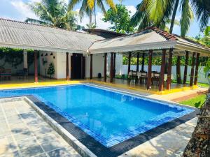 Bazén v ubytování Thalpe Serenity Shore nebo v jeho okolí