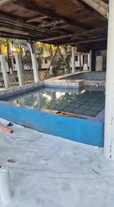 Swimmingpoolen hos eller tæt på Hostal El Paredon