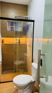 Et badeværelse på Amazon Toy Beach