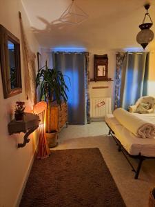 En eller flere senge i et værelse på Terra-Crystal