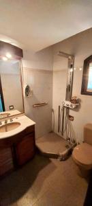 Koupelna v ubytování Cabaña en Atlantida Sur cerca de la playa