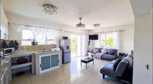 Nhà bếp/bếp nhỏ tại 2 Seasons Self catering Morgans Bay