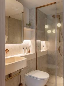 Phòng tắm tại Chalet Acorn +13 ảnh