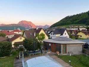 En generel udsigt til bjerge eller udsigt til bjerge taget fra lejligheden