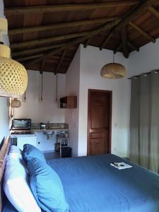 Postel nebo postele na pokoji v ubytování Casa Miava Studio 2 Beautiful studio 150 meters from the beach