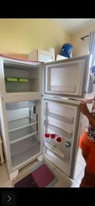 Køkken eller tekøkken på Apartamento Aluguel Morro Branco. + 23 billeder