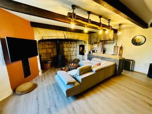 Khu vực ghế ngồi tại Maison de charme avec studio indépendant +22 ảnh