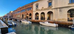 아파트 인근 강 전망