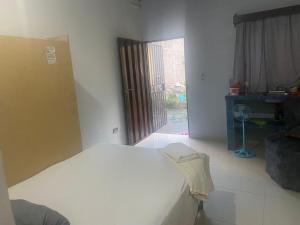 En eller flere senge i et værelse på Habitación Céntrica en Comayagua