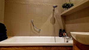 Et badeværelse på Apartament Granatowy Chill