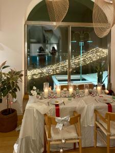 En restaurant eller et andet spisested på ZOOM CAPRI home