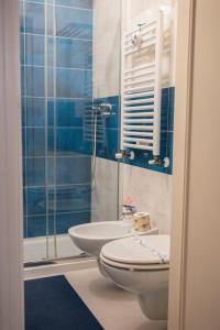 Koupelna v ubytování Pietra di Luna a...mare