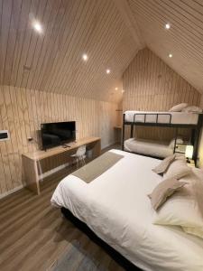 Afbeelding uit fotogalerij van Hotel Puerto Madera in Pelluhue