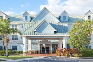 Afbeelding uit fotogalerij van Seffner Inn and Suits in Seffner