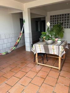 En terrasse eller udendørsområde på Pousada familiar