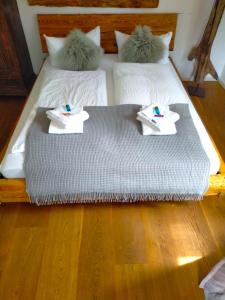 Postel nebo postele na pokoji v ubytování Ferienwohnung "Hochfeld Bergblick"