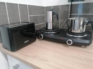 Nhà bếp/bếp nhỏ tại Ide-Odú Apartman +2 ảnh