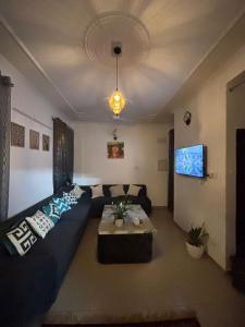 Et tv og/eller underholdning på ComfortStay 1BHK