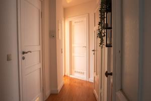 Fotografie z fotogalerie ubytování Luxus Apartment im Goetheviertel mit Badewanne, Regendusche WLAN uvm v destinaci Bremerhaven