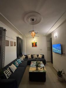 Et tv og/eller underholdning på ComfortStay 1BHK