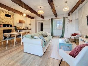 Køkken eller tekøkken på Le gîte du Bois Robin - 2 bedroom house