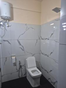 Phòng tắm tại Skylark Home