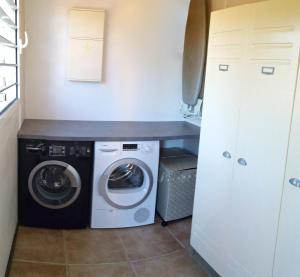 Fotografie z fotogalerie ubytování Chic Villa 20min from Beaches 40 from Mountains v destinaci Le Tampon