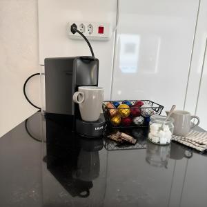 Kaffe- og tefaciliteter på Gemütliche und geräumige 2,5 Zimmer Wohnung mit kostenlosem Parkplatz