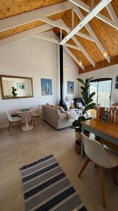 Khu vực ghế ngồi tại Beach Haven