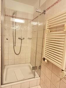 Phòng tắm tại Wunderstay Alpine 16 Chic Studio Central Location +13 ảnh